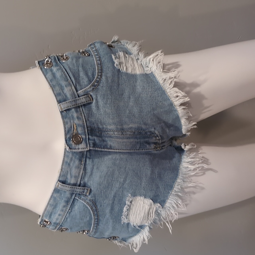 SHEIN Light Blue Wash Distressed Frayed Hem Jean Shorts With Side Chains Size 26